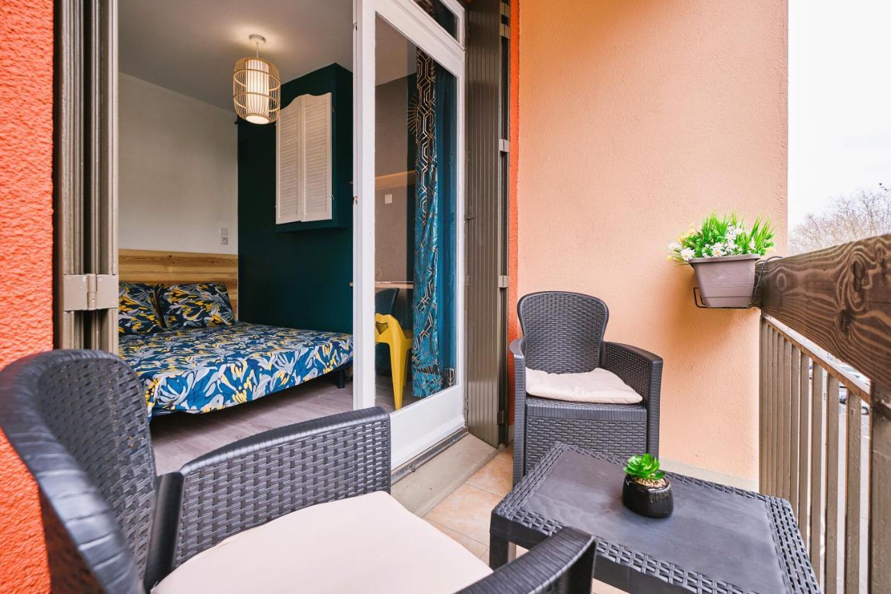 Tout Confort ! Climatisation, Centre-Ville, Parking, Terrasse, Wifi, Netflix Carcassonne Exterior photo